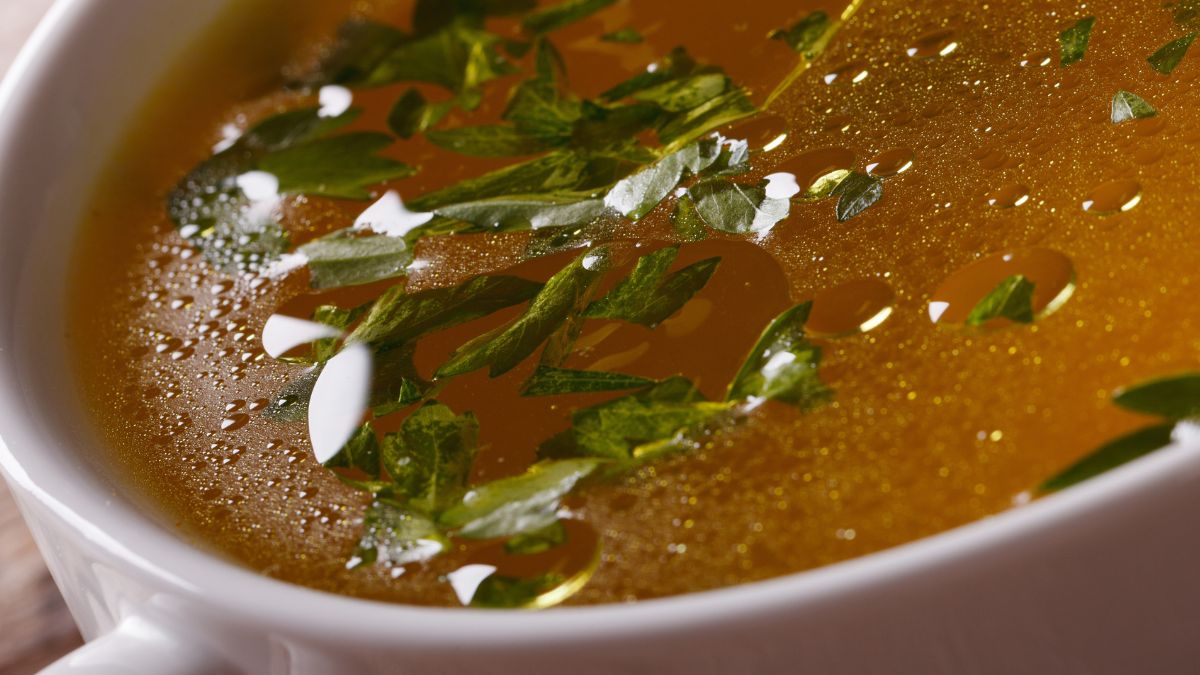 Domowe kostki rosołowe wzbogacają zupę