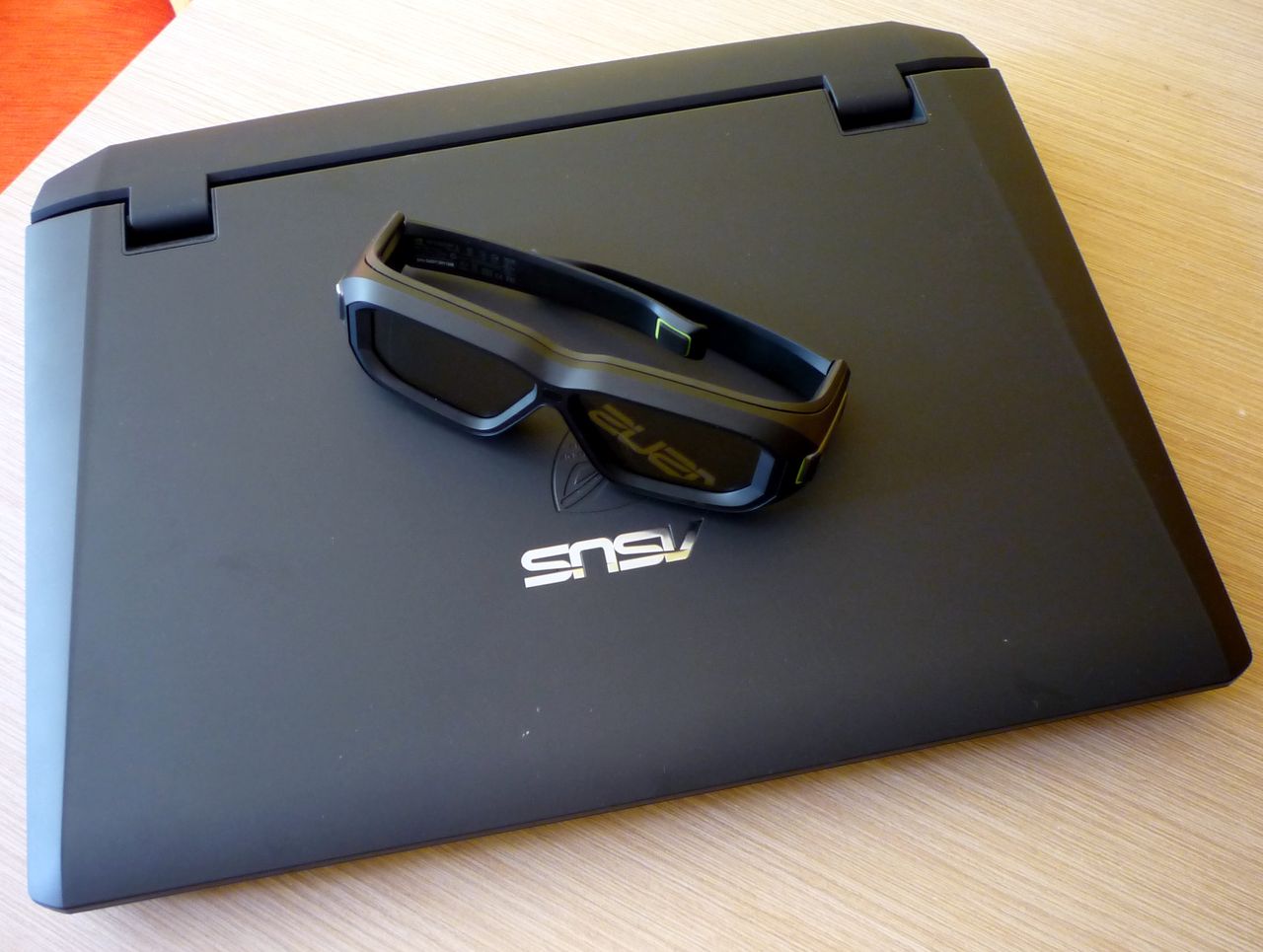 Asus G55VW i okulary Nvidia 3D Vision 2