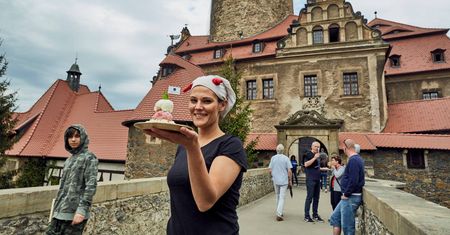 Dolny Śląsk. Różany tort Marii Antoniny. Festiwal smaków w Zamku Czocha