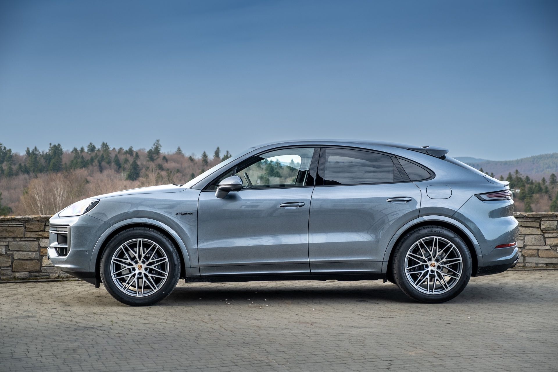 Porsche Cayenne Coupé E-Hybrid Black Edition (2026)