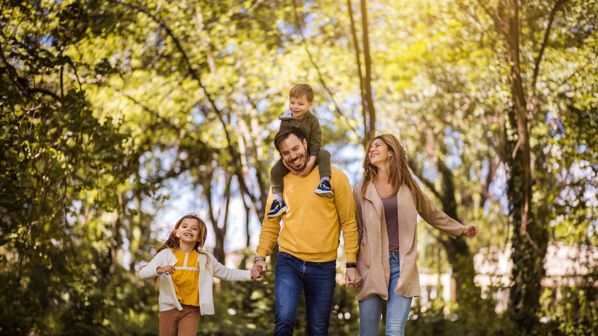 Na co zwrócić uwagę przy podejmowaniu istotnych decyzji, jak sobie radzić w trudnych chwilach i jak zabezpieczyć przyszłość swoją i najbliższych? Nationale-Nederlanden, we współpracy z Wirtualną Polską, przygotowało kompendium wiedzy na temat najważniejszych spraw współczesnego świata. 