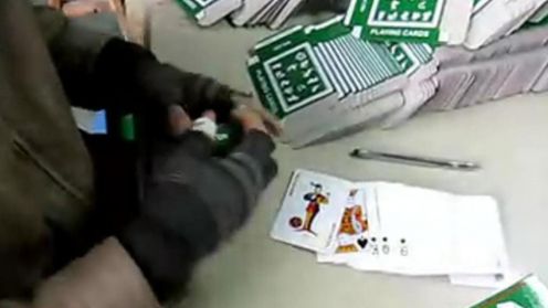 Tak się pracuje w Chinach - ludzie szybsi od automatów! 1