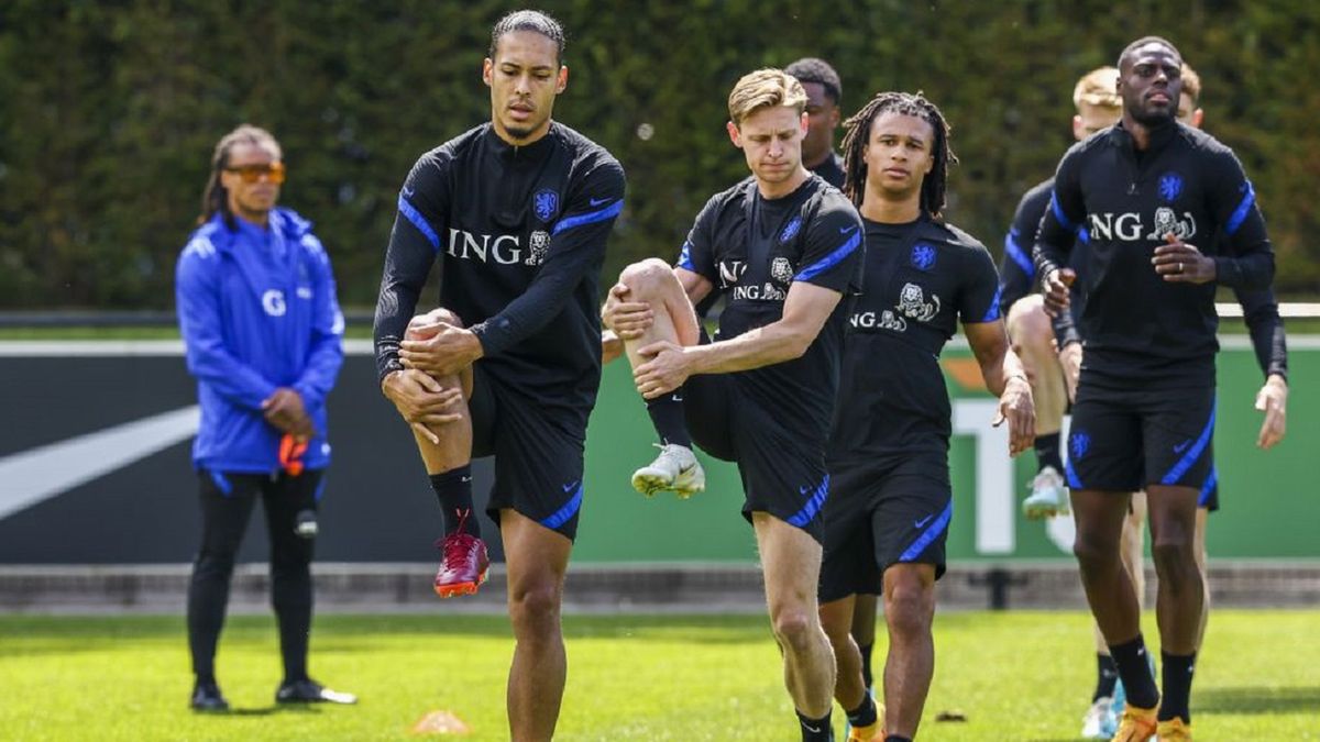 Getty Images / ANP / Na zdjęciu: Frenkie de Jong (drugi z lewej)