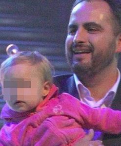 Egurrola oswaja córeczkę z tańcem