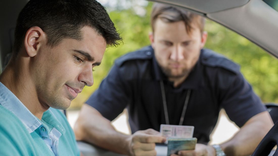 Zdjęcie kierowcy kontrolowanego przez policję