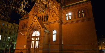 Legnica: Wojciech Morawiec i jego „Gawędy o… Piastach Legnickich” w bibliotece