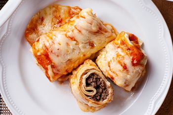 Naleśniki po bolońsku to pewniak na kolację. Każdy prosi o ten przepis