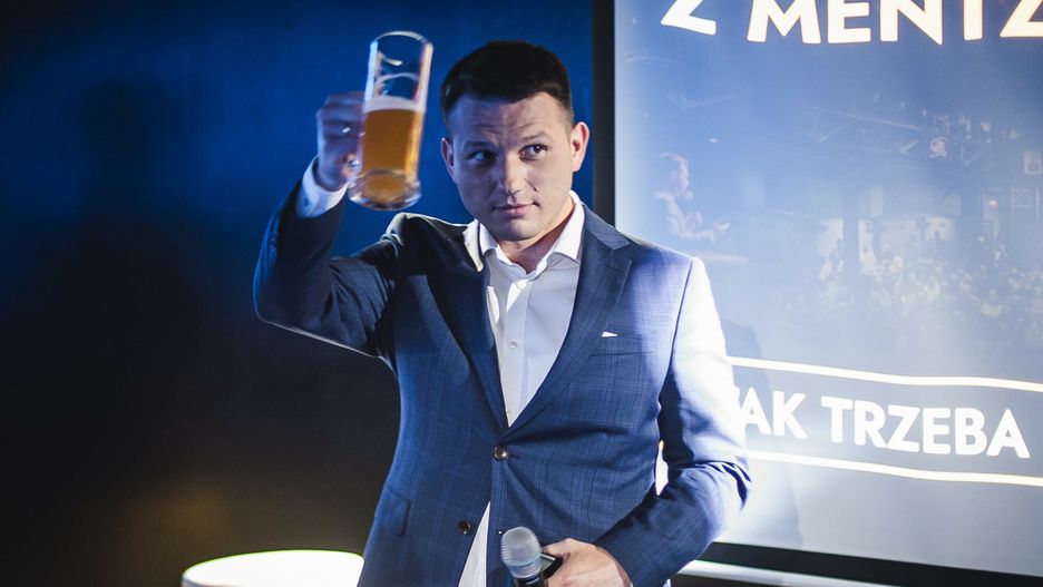 Piwo z Mentzenem w Gda?sku
03.06.2023 - Gdansk, Piwo z Mentzenem w Gdansku, Pieprz Club, Tak trzeba zyc. trasa Piwa   N/z Slawomir Mentzen polityk Konfederacja  / Fot. Karol Makurat/REPORTER
Karol Makurat/REPORTER