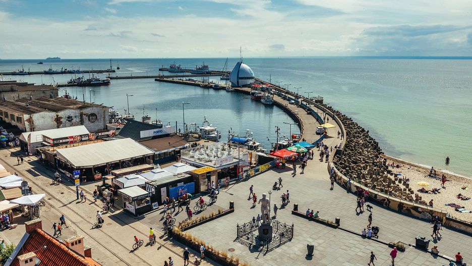 Mandat na plaży? Za grilla, parawan i picie alkoholu