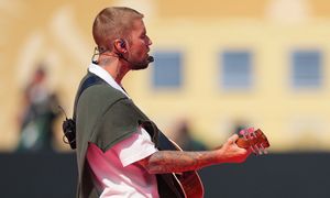Największą gwiazdą finału został ten, którego już skreślono. Bieber z gitarą