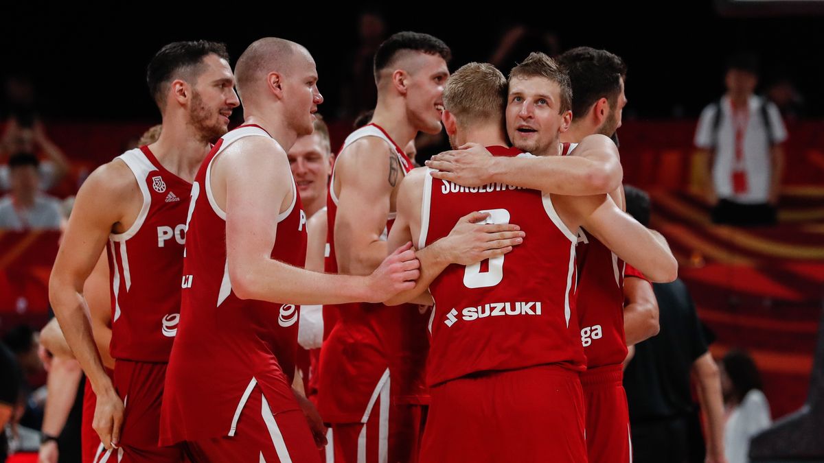 Zdjęcie okładkowe artykułu: WP SportoweFakty / ROMAN PILIPEY / Na zdjęciu: koszykarze reprezentacji Polski