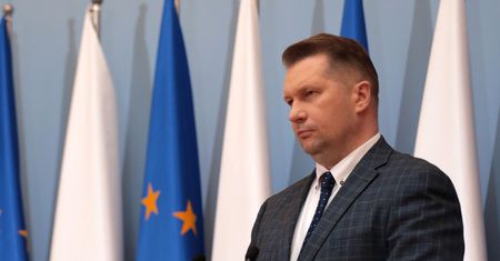 Minister Czarnek leci do USA "wręczyć medale"