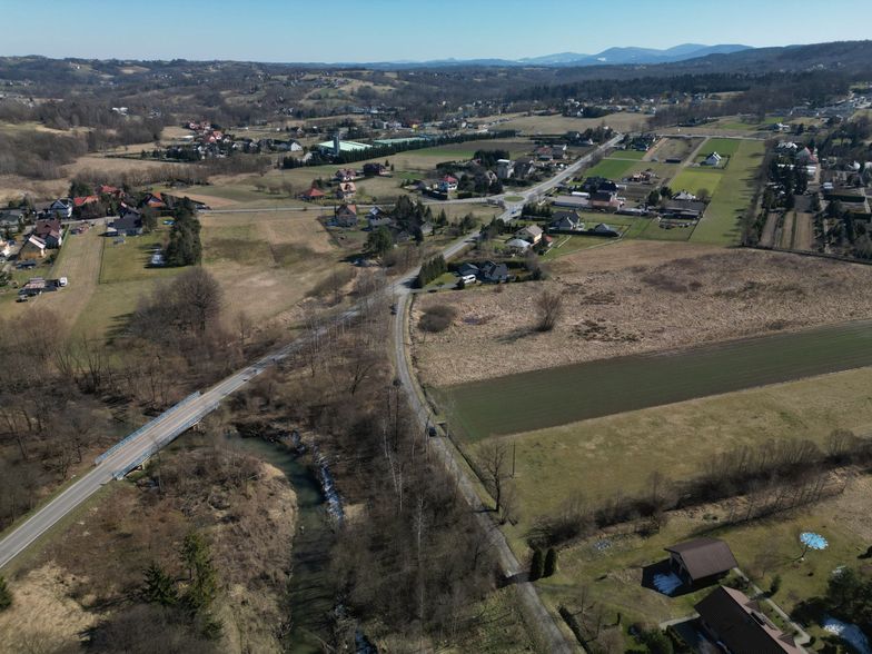 Zrobią odwierty, by sprawdzić, jak zbudować arcyważną drogę pod Beskidem Małym