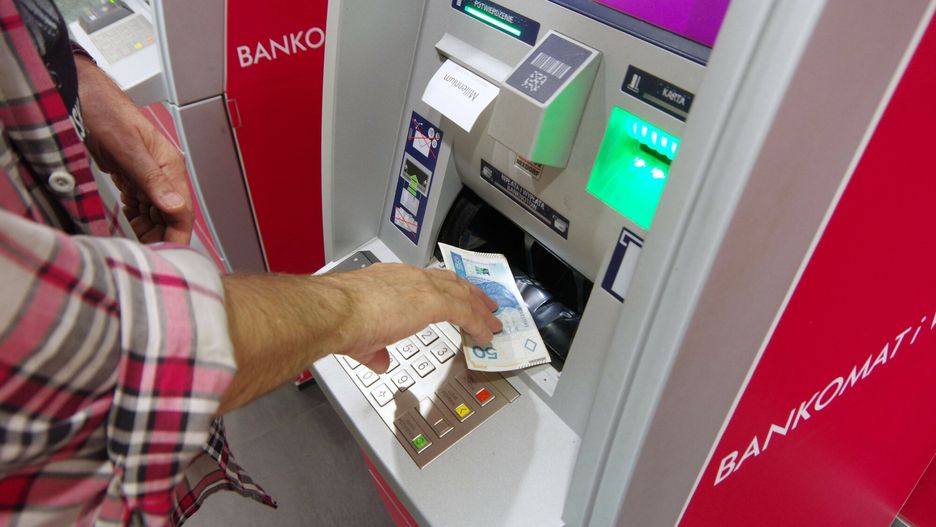 Przerwy techniczne w bankach potrwają od soboty do poniedziałku