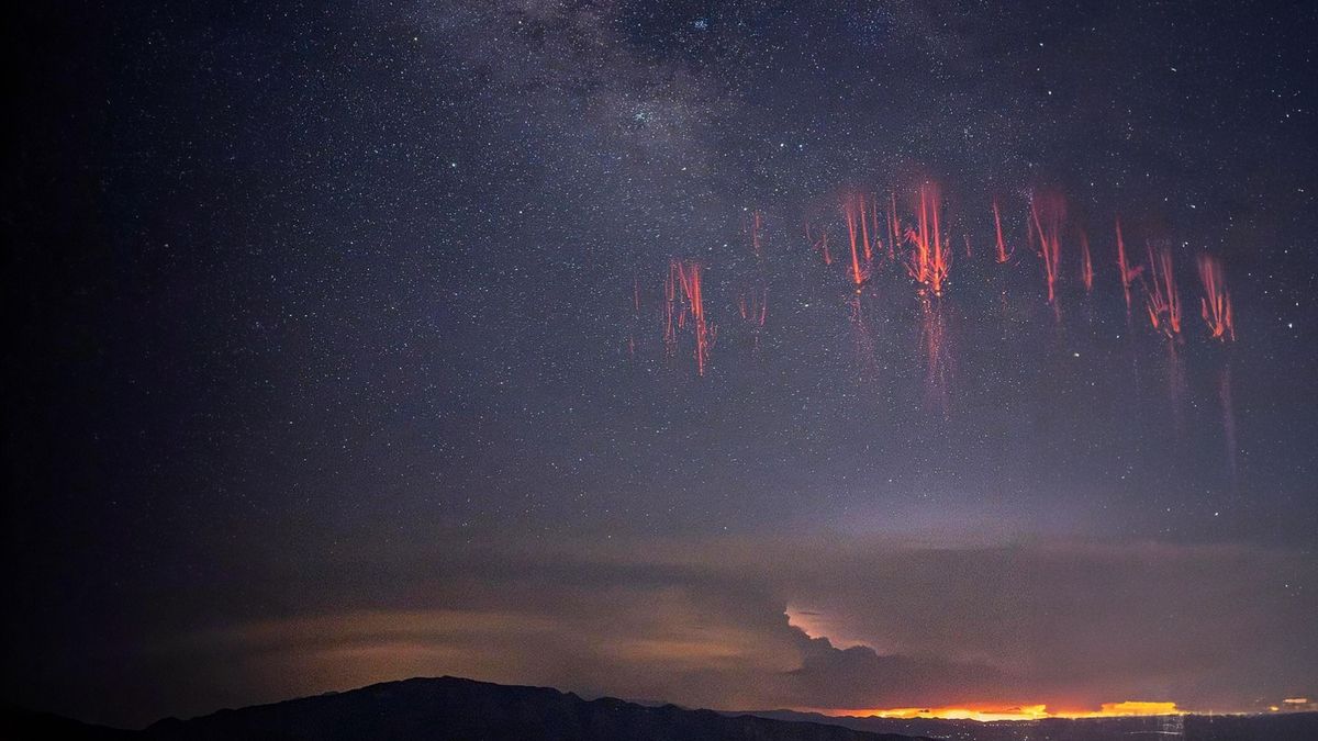 Sprite'y to rzadkie zjawiska, a ELVE to ich najrzadsza forma.