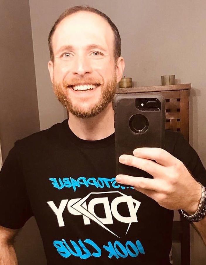 Tak wygląda szczęśliwy 37-latek po 3 latach terapii.