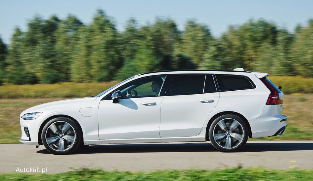 Volvo V60 T8 eAWD (fot. Marcin Łobodziński)