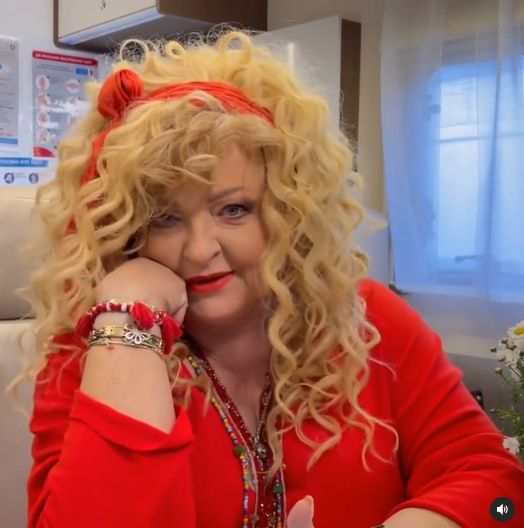 Magda Gessler płacze, czytając życzenia na Dzień Matki