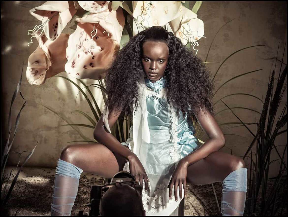 Tim Walker odpowiedzialny za kalendarz Pirelli 2018. Wiemy, co dzieje się za kulisami 10
