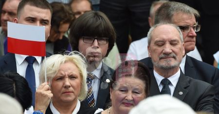 Przeżyjmy to jeszcze raz: szczęśliwy Misiek z wujkiem Antkiem (ZDJĘCIA)