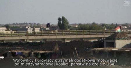 Niewielki most dzieli Kurdów od islamskich bojówkarzy