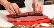 Wieprzowina faszerowana rarytasem z grilla. Obiad na miarę Masterchefa zaskoczył rodzinę