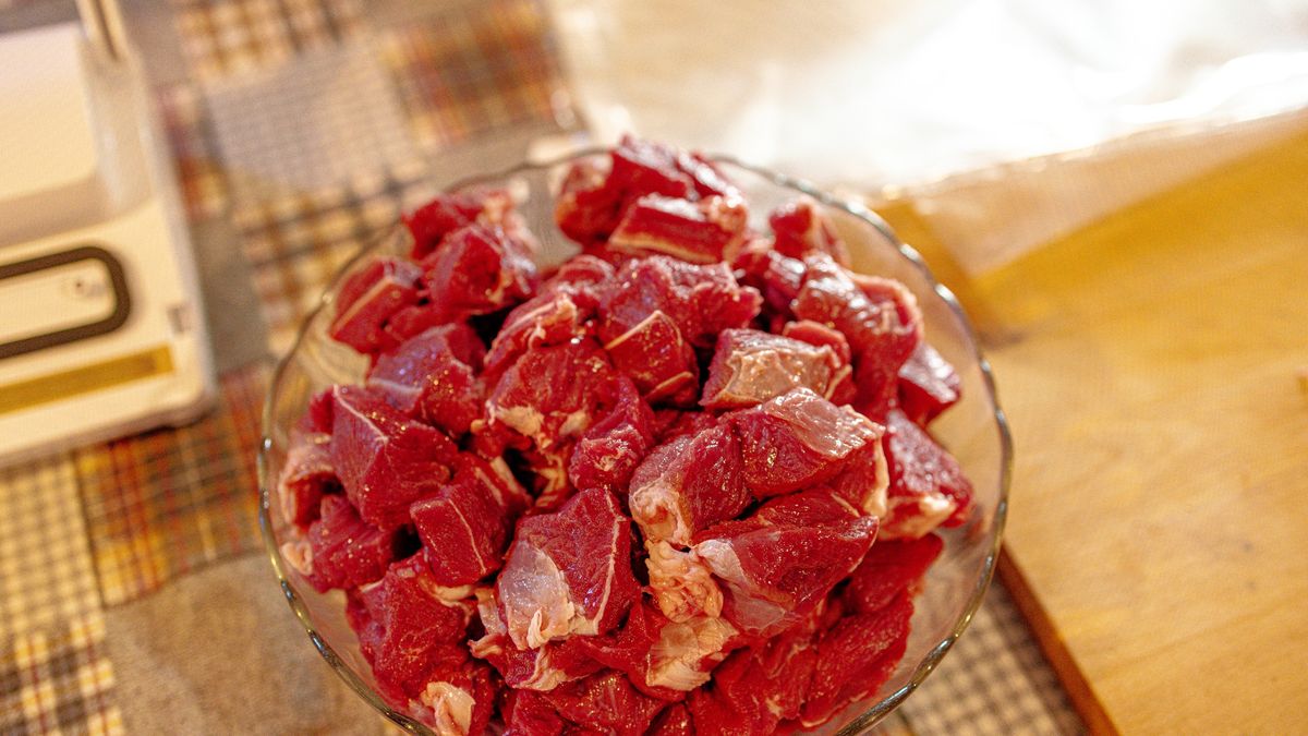Fresh beef cut in smaller pieces set in a glass bowl
Fresh beef cut in into pieces set in a glass bowl on the kitchen table.
BAMM-BAMM