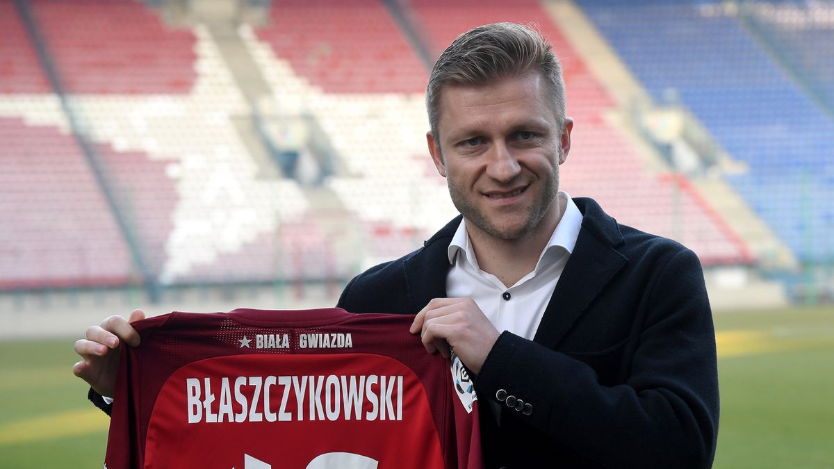 piłkarz Wisły Jakub Błaszczykowski podczas prezentacji na stadionie w Krakowie