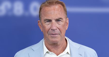 Costner się nie poddaje. Poleciał po pieniądze do Arabii Saudyjskiej