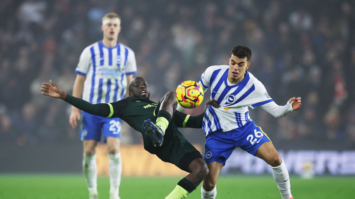 Getty Images / Charlie Crowhurst / Na zdjęciu: w meczu Brighton and Hove Albion - Brentford FC wielu emocji nie było