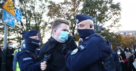 Protesty w Polsce. Były rzecznik policji o zachowaniu funkcjonariuszy