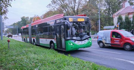 Wielkanoc w komunikacji miejskiej. Tak pojadą autobusy i trolejbusy. Sprawdź szczegóły [INFORMATOR]