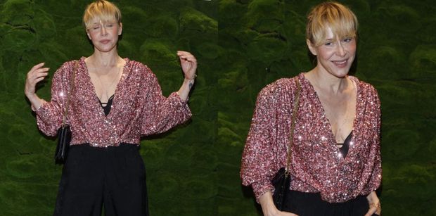 Katarzyna Warnke "medytuje" na ściance, świecąc dekoltem w cekinowej bluzce (ZDJĘCIA)