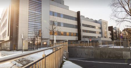 Usterka w Szpitalu Południowym. Strażacy dostarczą 300 butli z tlenem