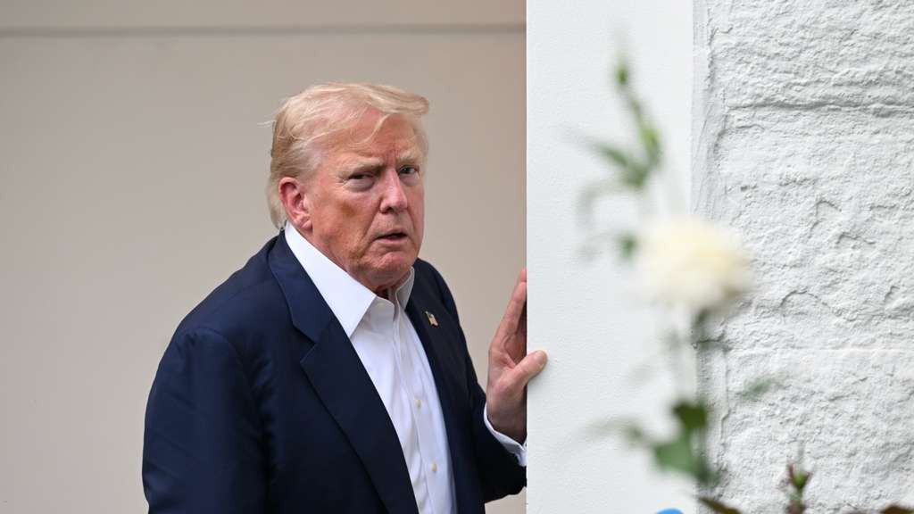 WASHINGTON DC, UNITED STATES - JULY 29: United States President Donald Trump speaks to members of the media at the White House in Washington DC, United States, on July 29, 2025. (Photo by Fatih Aktas /Anadolu via Getty Images)