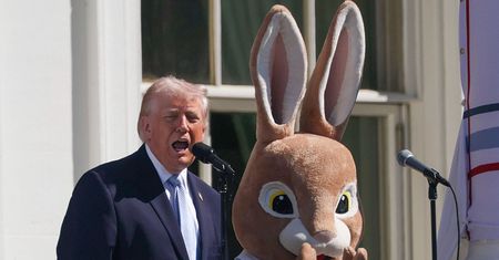 Stan zdrowia Trumpa. Znowu pokazał zasinioną dłoń