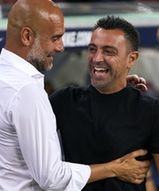 Xavi wciąż żyje w cieniu Guardioli. "Postać Pepa ciąży na mnie jako trenerze"