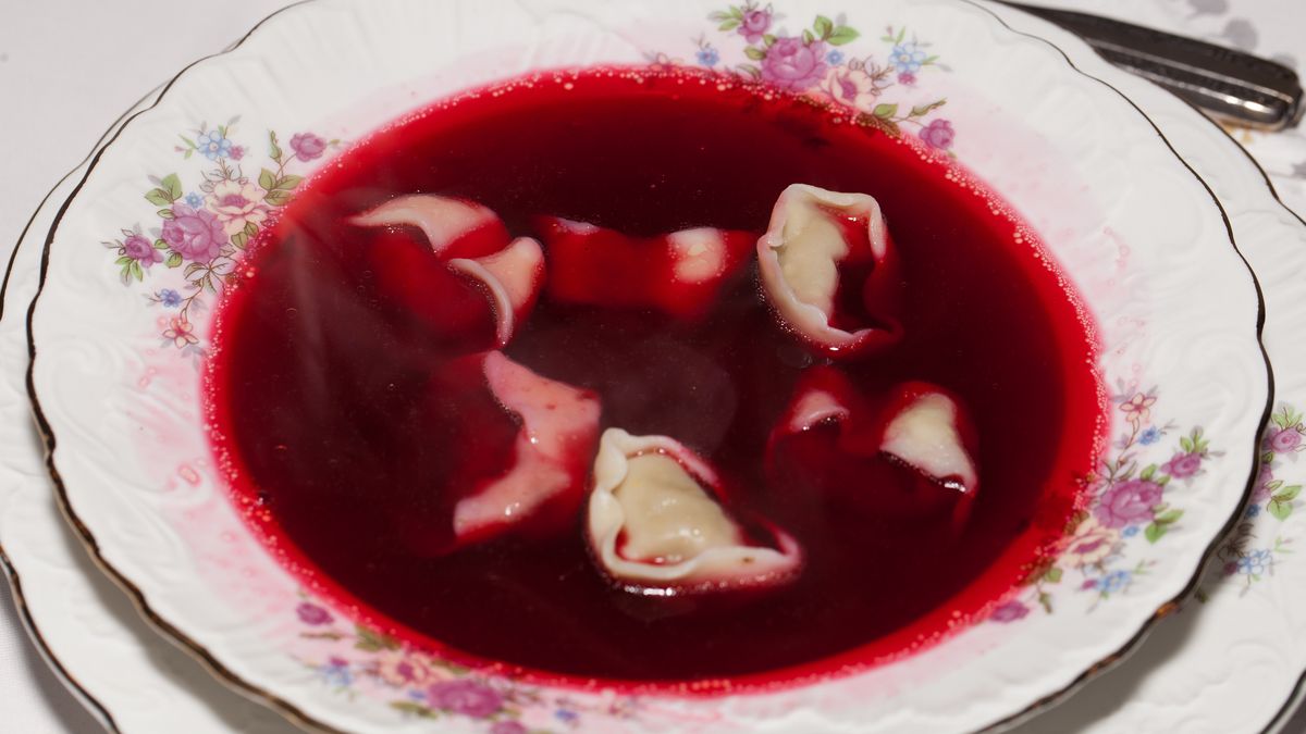 Przed podaniem dolewam do barszczu