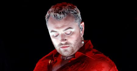 Sam Smith wspomina LIPOSUKCJĘ w wieku 13 lat: "To był koszmar"