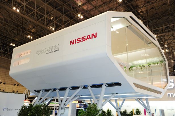 Nissan prezentuje projekt domu-ładowarki do elektrycznego auta 4