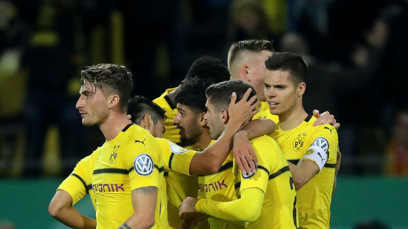 Getty Images / Christof Koepsel/Bongarts / Na zdjęciu: piłkarze Borussi Dortmund