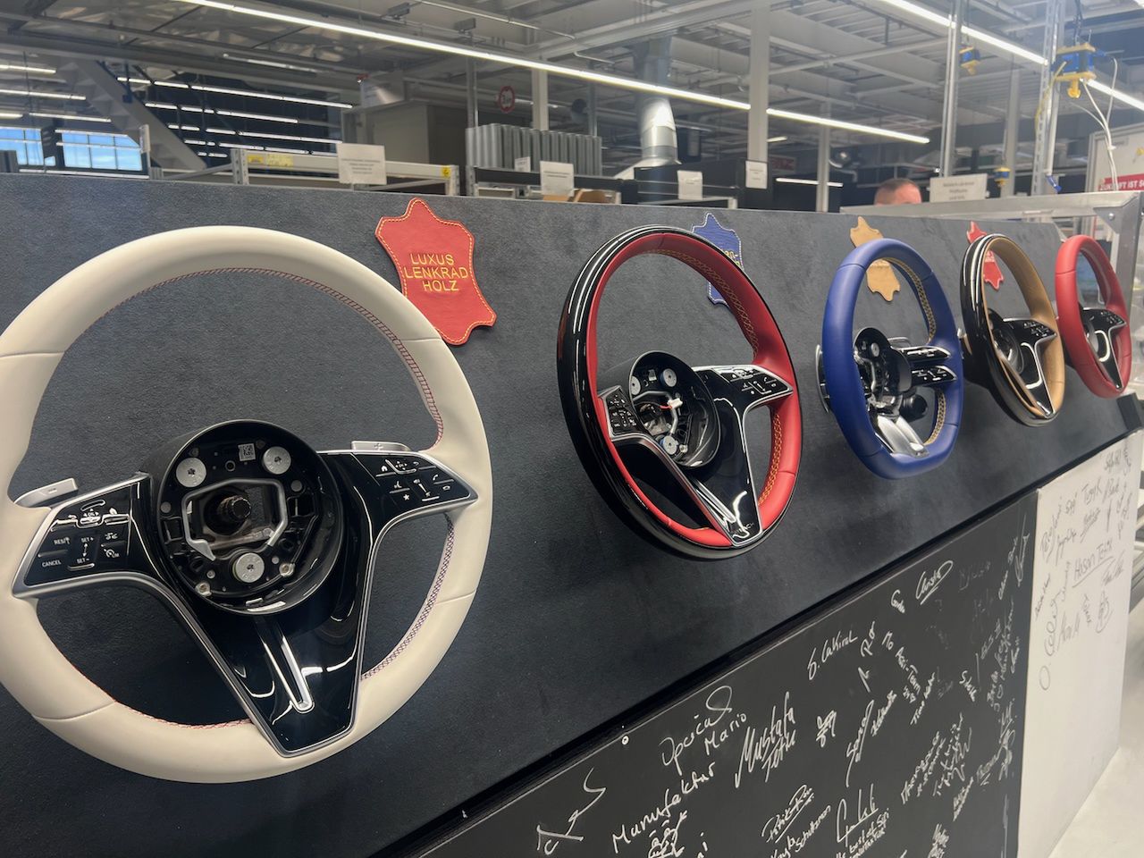 Manufaktur steering wheels can be fully leather or made from combined materials.