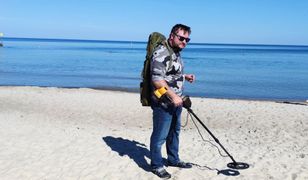 Przeszukałem plażę z wykrywaczem metalu. Ciężkie czasy dla "poszukiwaczy skarbów"