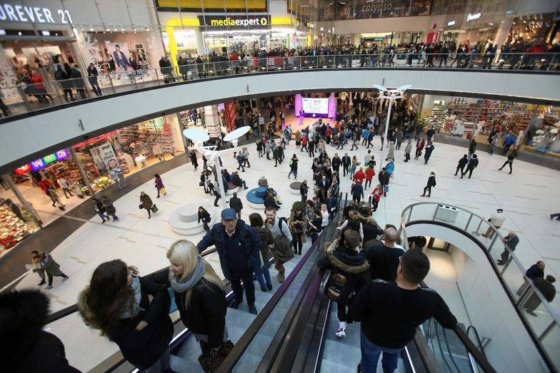 Koniec z niedzielnymi wycieczkami do galerii. Od marca w niektóre niedziele sklepy będą zamknięte