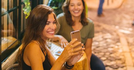 Smartfon to synonim aparatu fotograficznego. Dla większości zdjęcia są tak samo dobre