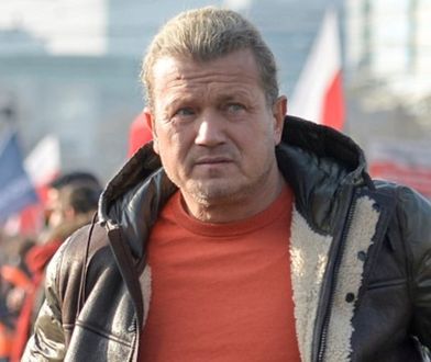Jarosław Jakimowicz w skandalicznej koszulce. Jak zwykle próbuje szokować