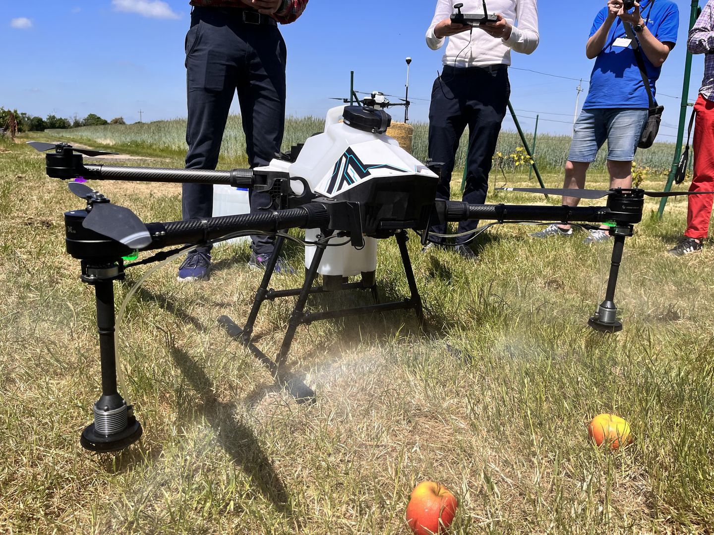 Dron rolniczy ABZ Innovation L10.