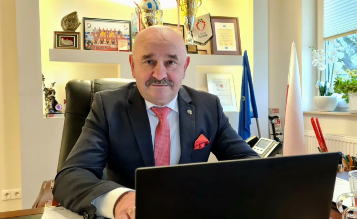 Wójt z PSL nie ogłosił konkursu. Wyjątek zrobił dla synowej