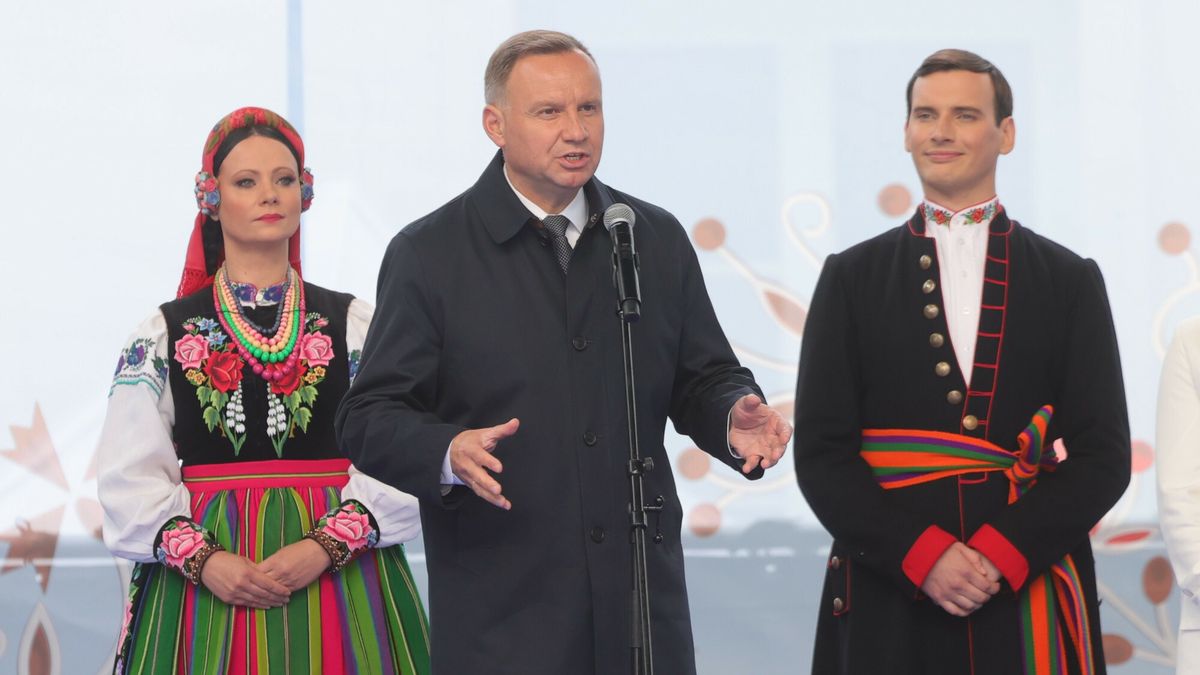 Prezydent Andrzej Duda podczas Dożynek Prezydenckich 2022