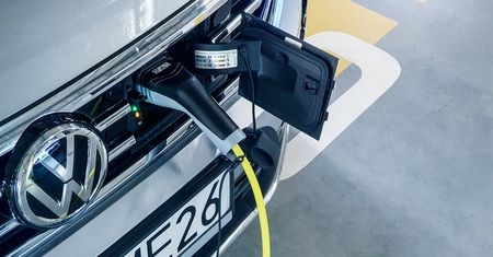 Volkswagen słono zapłaci za przekroczenie limitu emisji CO2. Takich firm będzie więcej